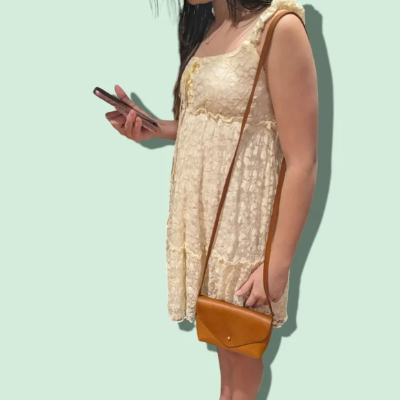 Parker Clay Everly Crossbody - Picture 4 of 8